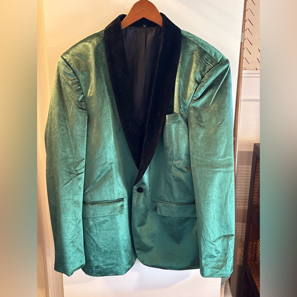 Men’s Black and Green Velvet Blazer